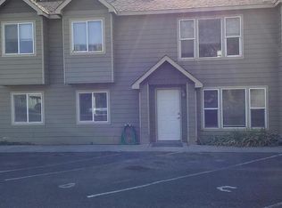 1380 SE 8th Pl #B, Hermiston, OR 97838