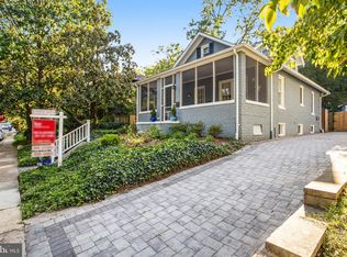 900 Junior St, Alexandria, VA 22301