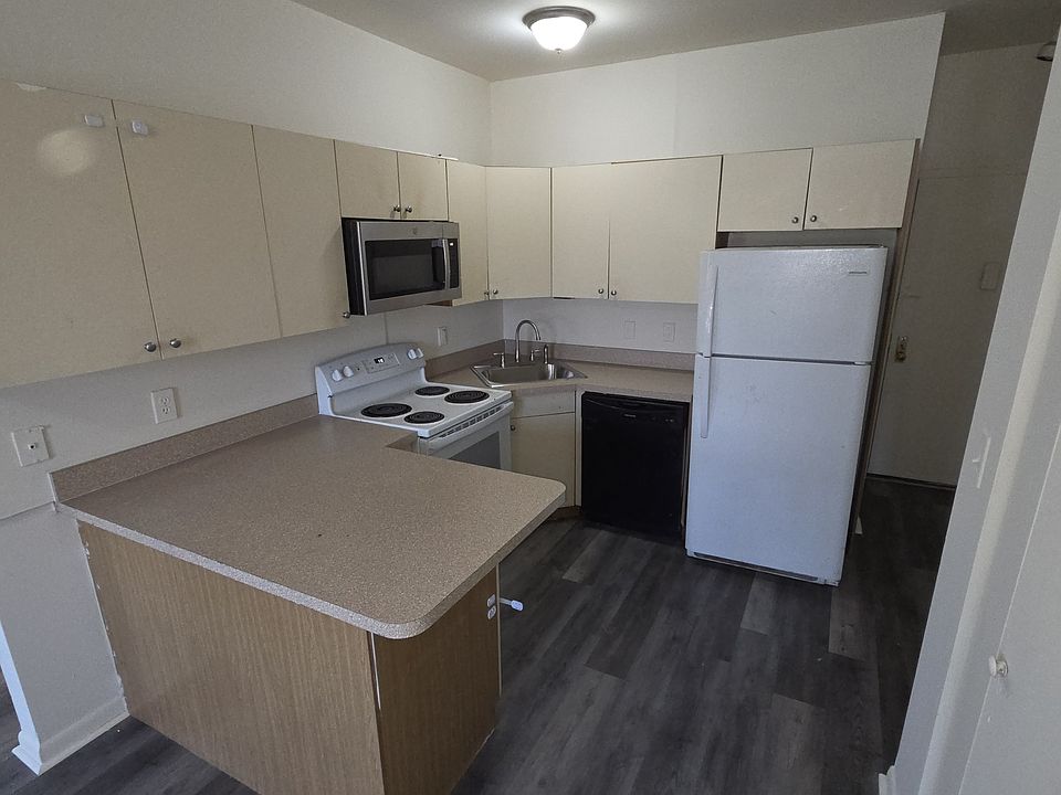 1st image of 201 Tonnelle Ave #E1