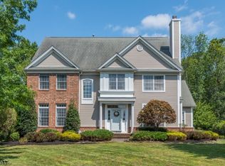 8 Rubino Rd, West Caldwell, NJ 07006