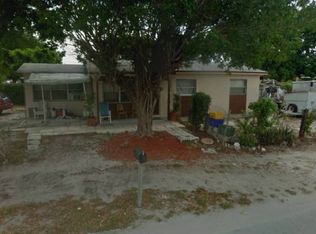 208 SW 2nd Ave, Deerfield Beach, FL 33441