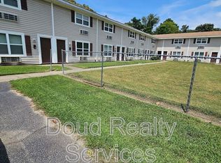 13 Hedge Ln #F, Portsmouth, VA 23701