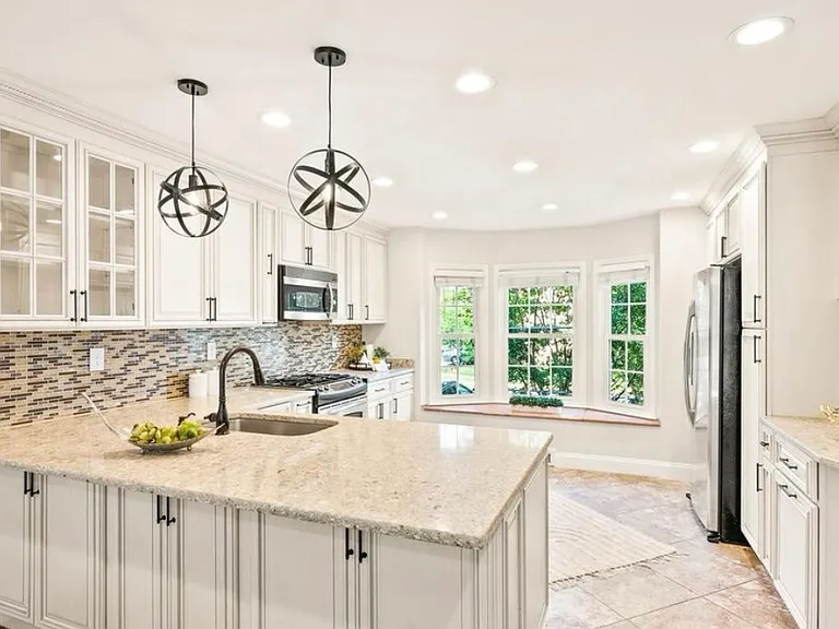 13128 Ashnut Ln — Photo 1