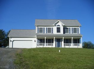 202 Grand View Ln NE, Floyd, VA 24091