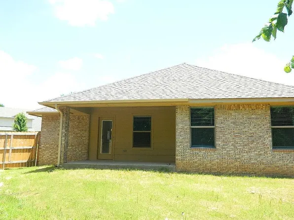 1025 Creekside Dr, Choctaw, OK 73020