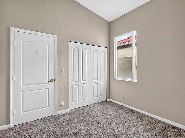 6305 Spring Lake Ter — Photo 24