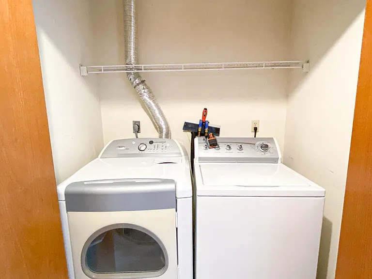 826 N Thompson Dr #1 — Photo 3