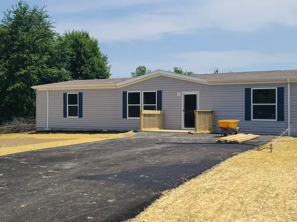 3806 Crampton Ct, North Vernon, IN 47265