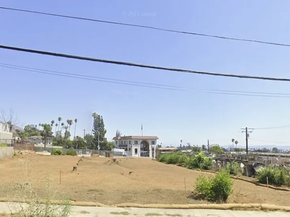 2548 El Molino Ave, Altadena, CA 91001