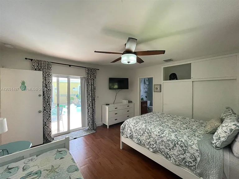 4410 N Buchanan St — Photo 47