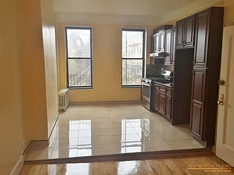 Rented by aptsandlofts.com