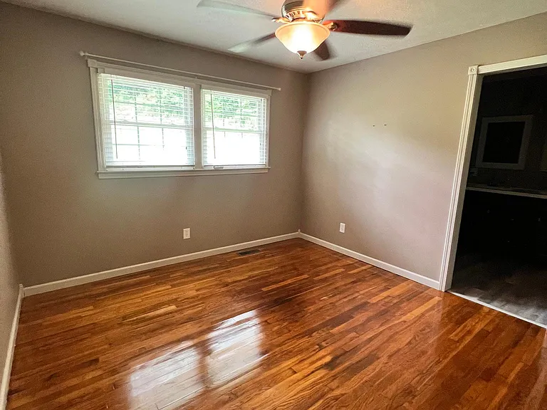 1027 Briar Pond Rd — Photo 23