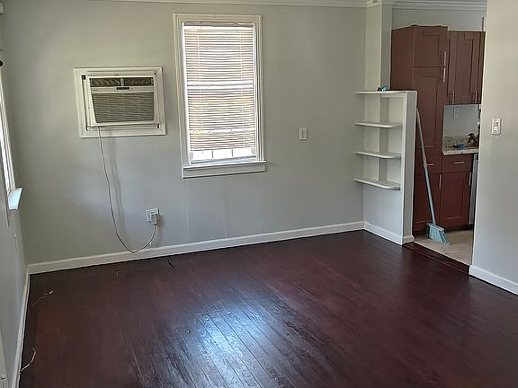 4th image of 3464 E Riverside Dr #A