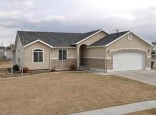 2316 N 2350 W, Clinton, UT 84015