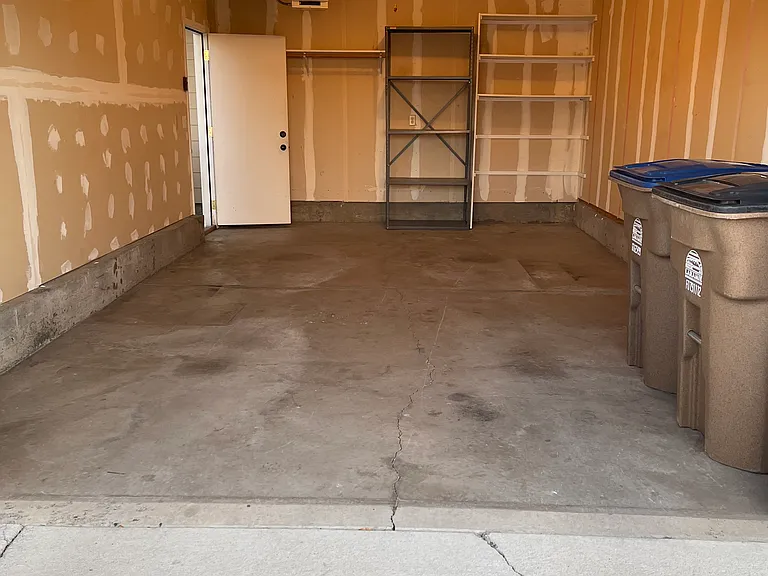 Boswell Dr — Photo 4