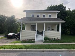 39 Cornwall St, Alexandria Bay, NY 13607