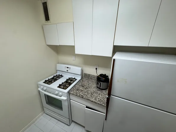 1 Irving Place image 9 of 19