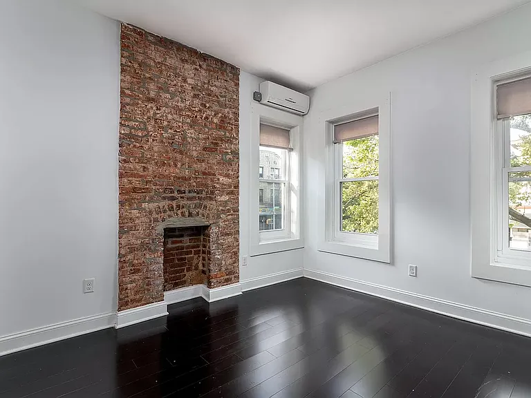 320 Cortelyou Rd #2 — Photo 4