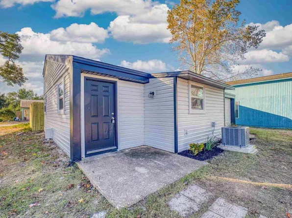 6905 Weatherwood Dr, Pensacola, FL 32506