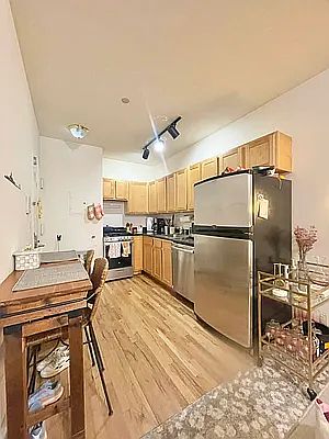 1st image of 300 E 3rd St APT 4B
