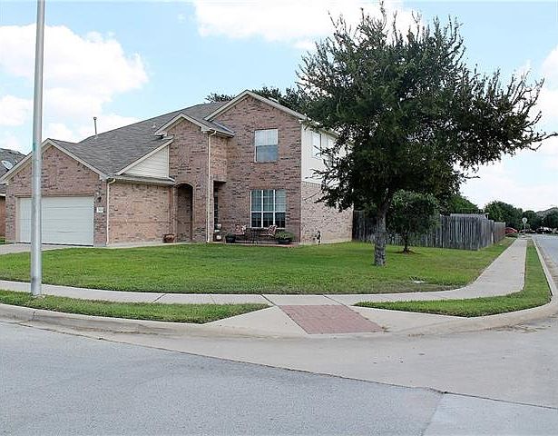 1st image of 1824 Saint Helena Dr