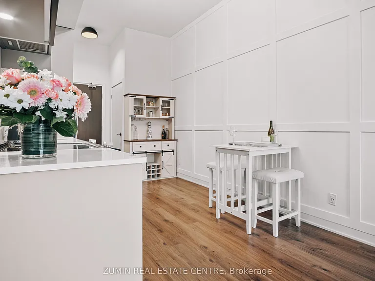 395 Dundas St W #110 — Photo 19