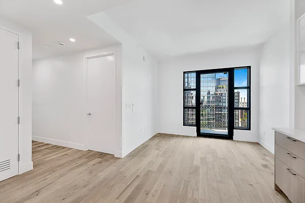 Rented by The KCI Group | media 30