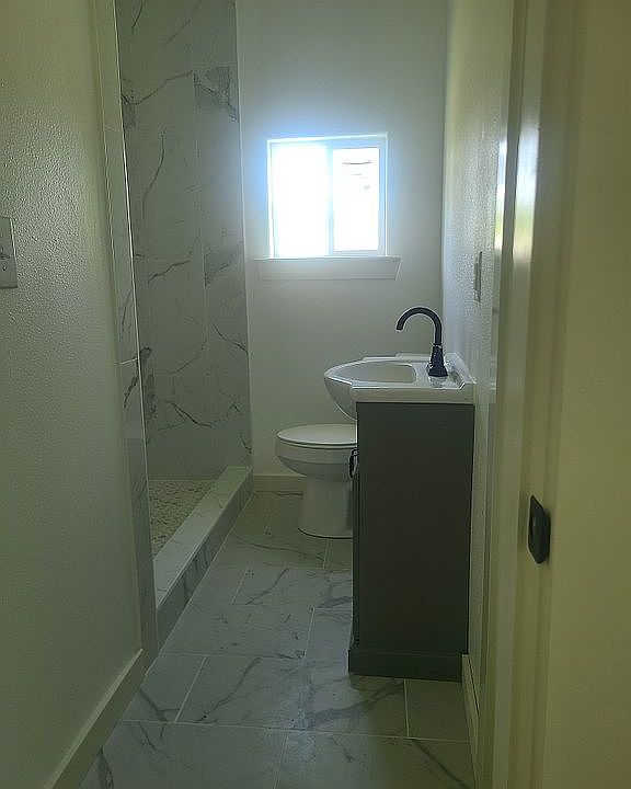 1st image of 2400 17th St