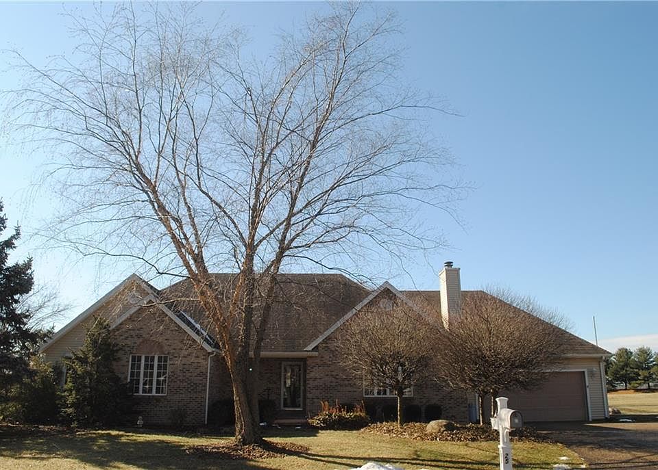 1st image of 25 White Oak Ct