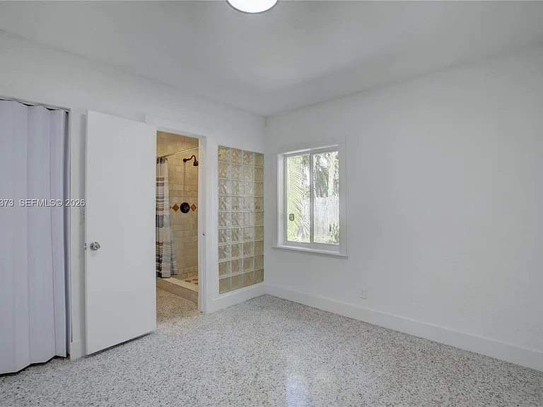 616 SW 11th Ct — Photo 31