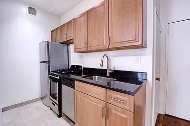 Rented by Urbane Brokerage