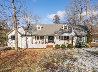 47 Mountain Cove Rd, Signal Mountain, TN 37377