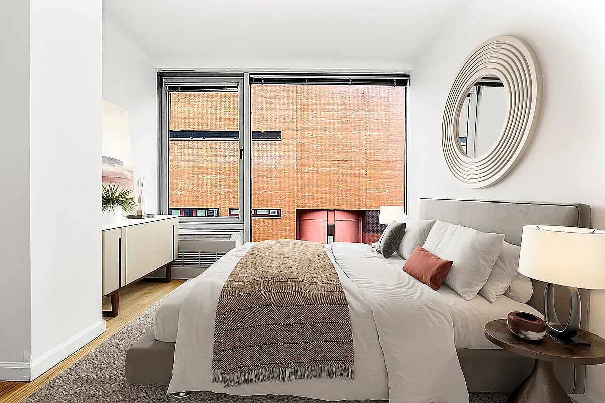 540 West 50th Street — Photo 4