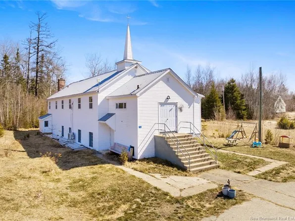5 Arbor Ln, Upper Miramichi, NB E6C 1T9
