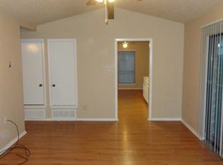 3323 Green Ridge St, Fort Worth, TX 76133