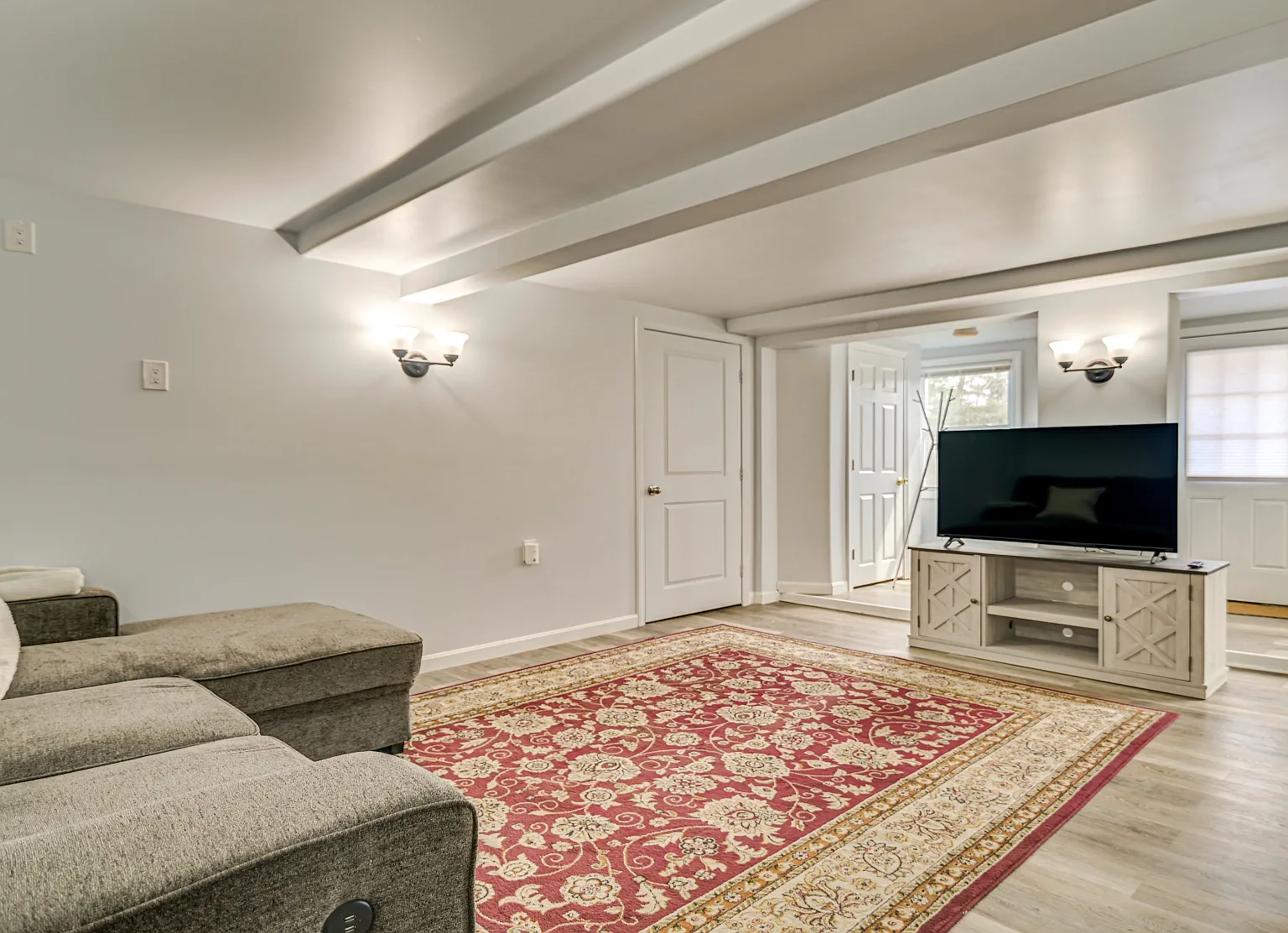 12 Glen Ledge Rd — Photo 4