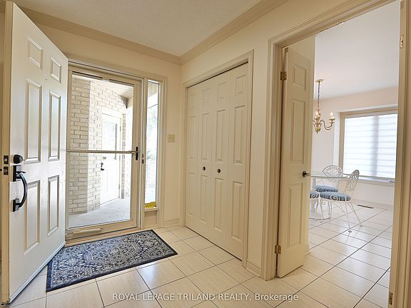 5th image of 94 Pine Valley Gate #4