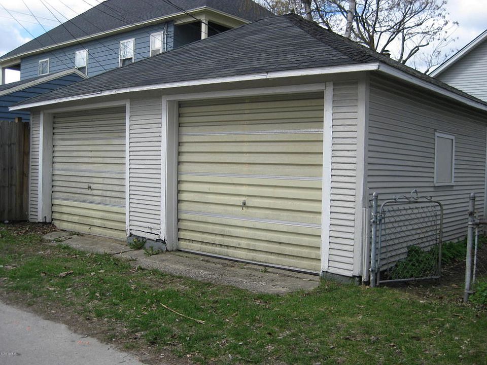 2nd image of 1508 Broadway Ave NW