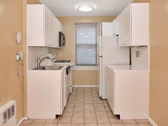 5th image of 10 Franklin Ave APT 3P