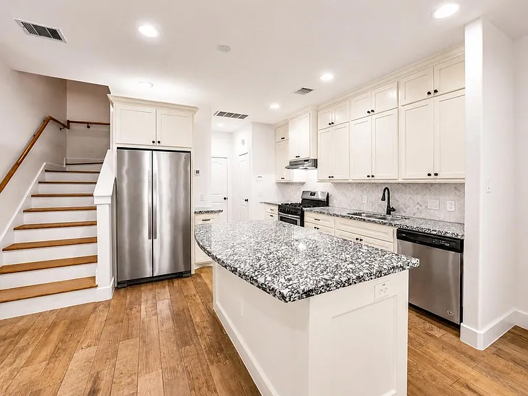 3605 Billingsley St #B — Photo 6
