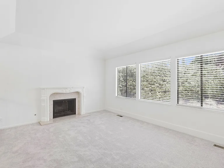 3 Kennedy Pl — Photo 10