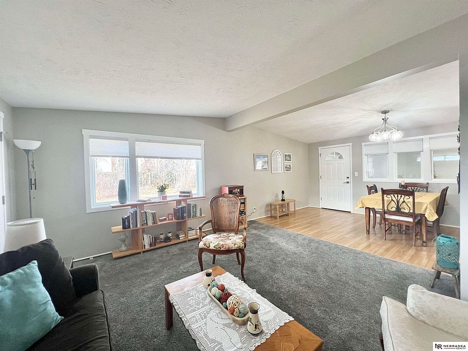 1st image of 749 Northborough Ln