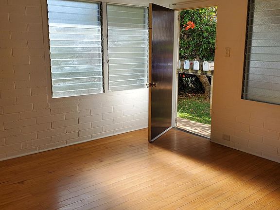 2nd image of 574 Lauiki St APT 1