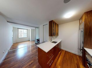 88 Greenwich St APT 2305, New York, NY 10006