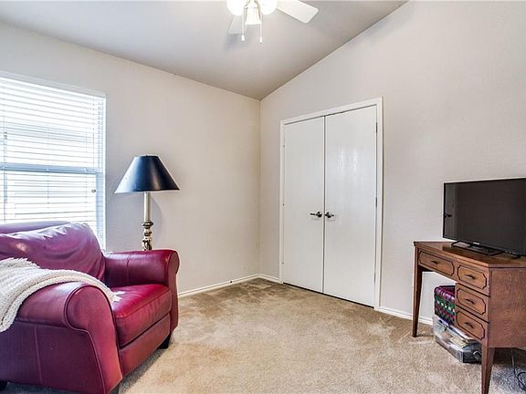 3rd image of 6408 Regina Dr