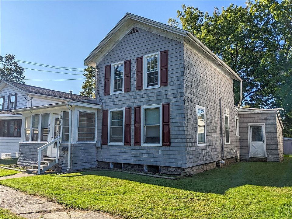 1st image of 222 E Elisha St