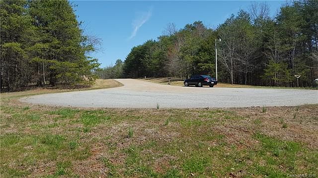 2nd image of 133 Quiet Oaks Dr #8