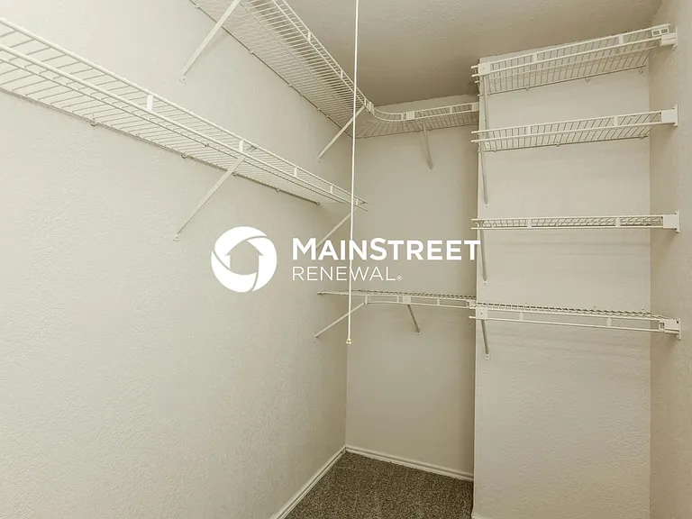 Walk In Closet