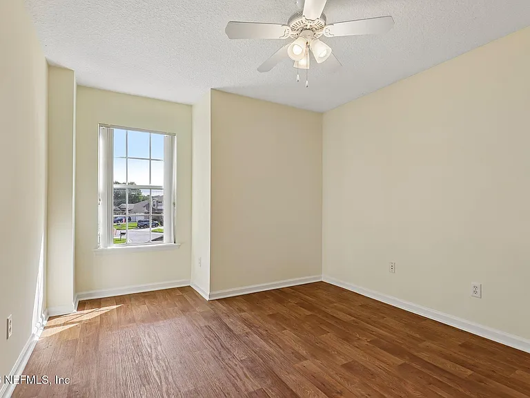 2426 Old Pine Trl — Photo 24