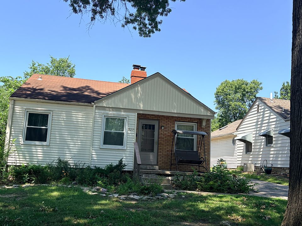 1st image of 827 SW Hedgewood Ave